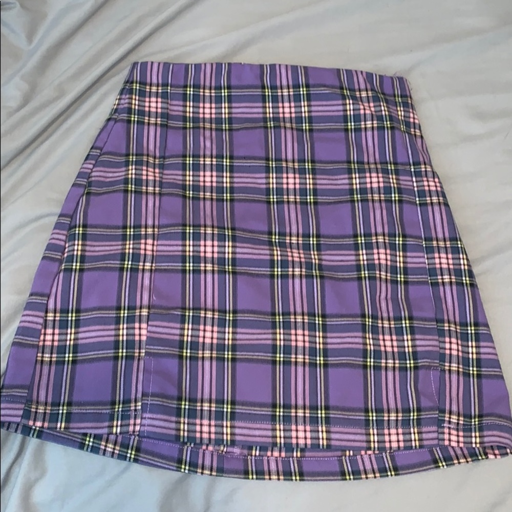 brandy melville plaid skirt